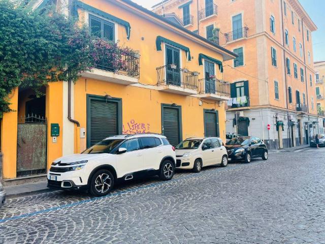 Locale Commerciale in affitto a San Vito, Cava De' Tirreni