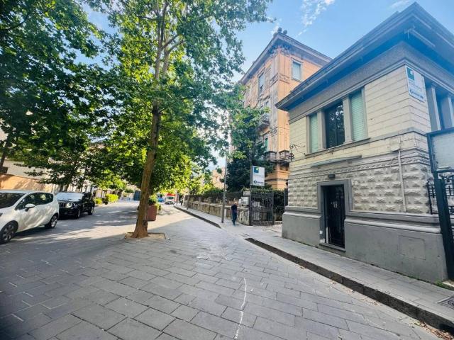 Locale Commerciale in affitto a San Vito, Cava De' Tirreni