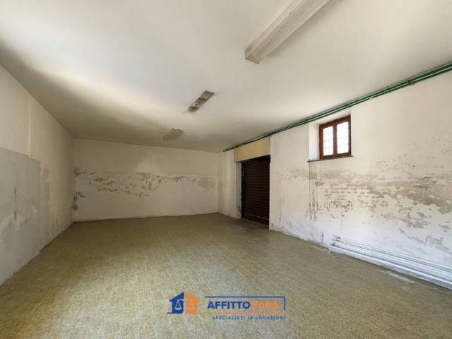 Locale Commerciale in affitto a Piemonte, Cuneo
