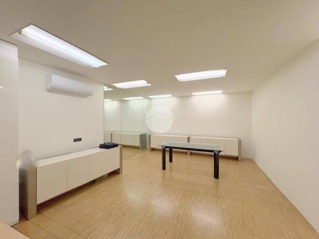Locale Commerciale in affitto a Cellatica, Lombardia