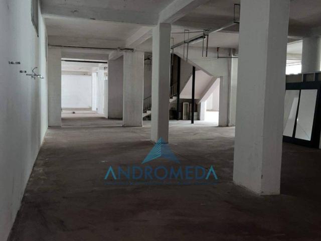 Locale Commerciale in affitto a Cercola, Campania