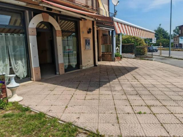 Locale Commerciale in affitto a San Vito, Cerea