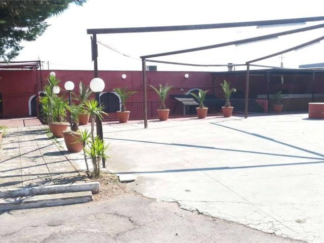 Locale Commerciale in affitto a Puglia, Foggia