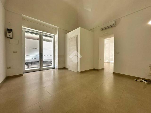 Locale Commerciale in affitto a Puglia, Foggia