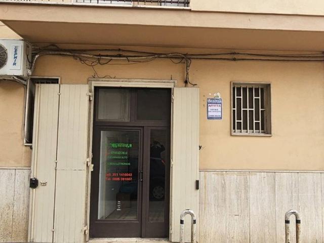 Locale Commerciale in affitto a Puglia, Foggia