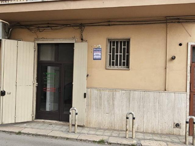 Locale Commerciale in affitto a Puglia, Foggia