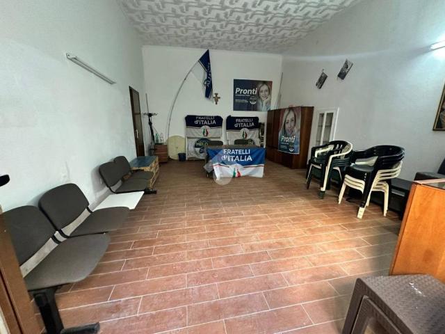 Locale Commerciale in affitto a Puglia, Foggia