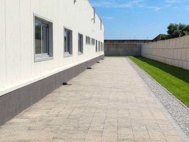 Locale Commerciale in affitto a Puglia, Foggia