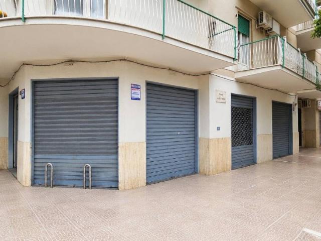 Locale Commerciale in affitto a Puglia, Foggia
