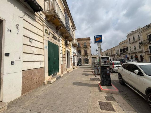 Locale Commerciale in affitto a Puglia, Foggia