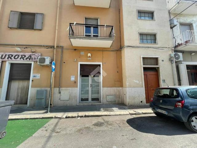 Locale Commerciale in affitto a Puglia, Foggia