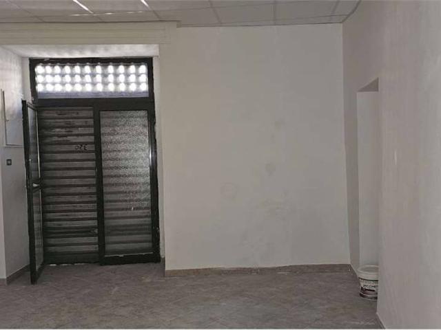 Locale Commerciale in affitto a Puglia, Foggia