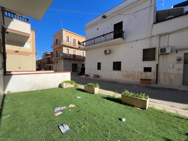 Locale Commerciale in affitto a Puglia, Foggia