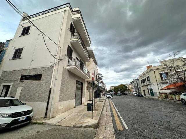 Locale Commerciale in affitto a Puglia, Foggia