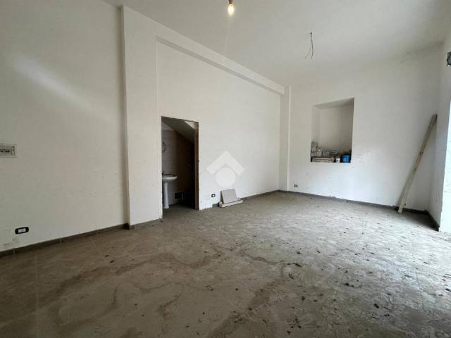 Locale Commerciale in affitto a Puglia, Foggia