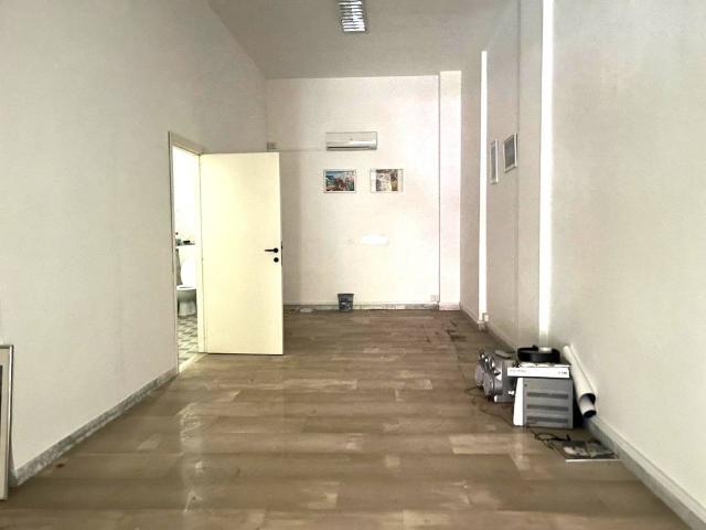 Locale Commerciale in affitto a Puglia, Foggia