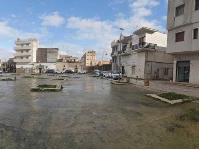 Locale Commerciale in affitto a Puglia, Foggia