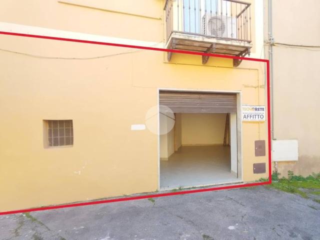 Locale Commerciale in affitto a Cervaro, Lazio