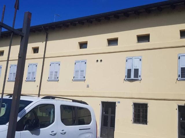Locale Commerciale in affitto a Cervignano Del Friuli, Friuli-Venezia Giulia