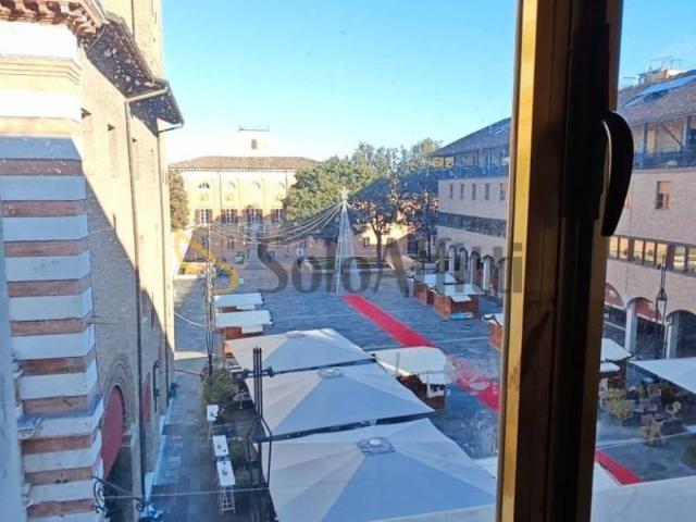 Locale Commerciale in affitto a Unione dei comuni Valle del Savio, Cesenà