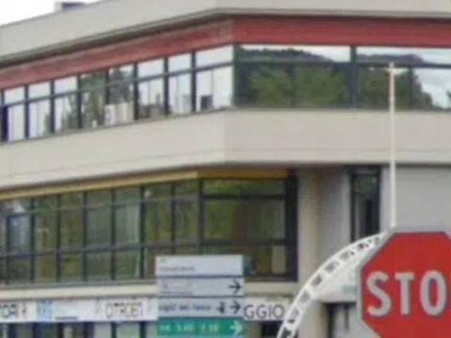 Locale Commerciale in affitto a Unione dei comuni Valle del Savio, Cesenà