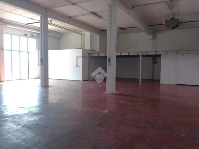 Locale Commerciale in affitto a Unione dei comuni Valle del Savio, Cesenà