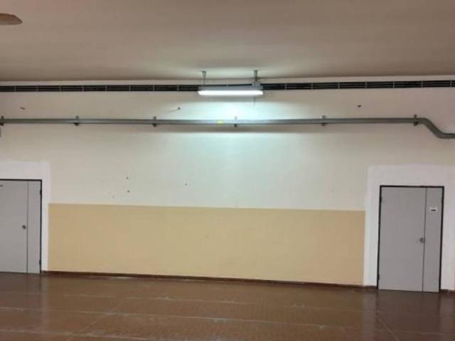 Locale Commerciale in affitto a Cesenatico, Reggio Emilia