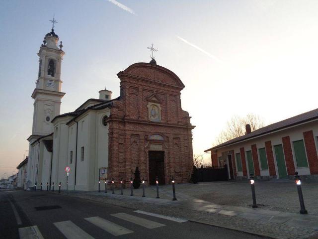Locale Commerciale in affitto a Piemonte, Cuneo