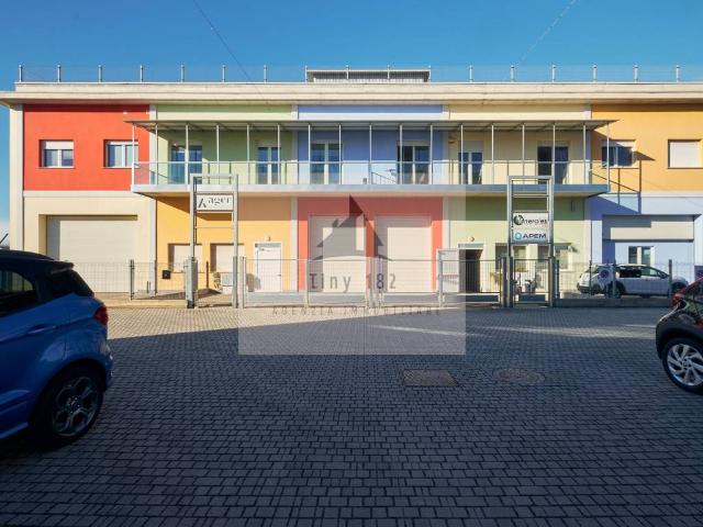 Locale Commerciale in affitto a Piemonte, Cuneo