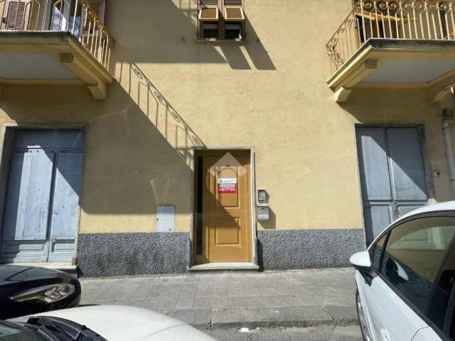 Locale Commerciale in affitto a Sampierdicanne, Chiavari