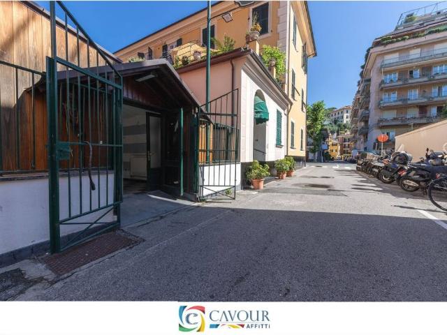 Locale Commerciale in affitto a Sampierdicanne, Chiavari