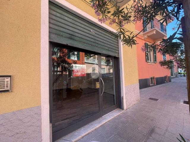 Locale Commerciale in affitto a Ri Alto, Chiavari