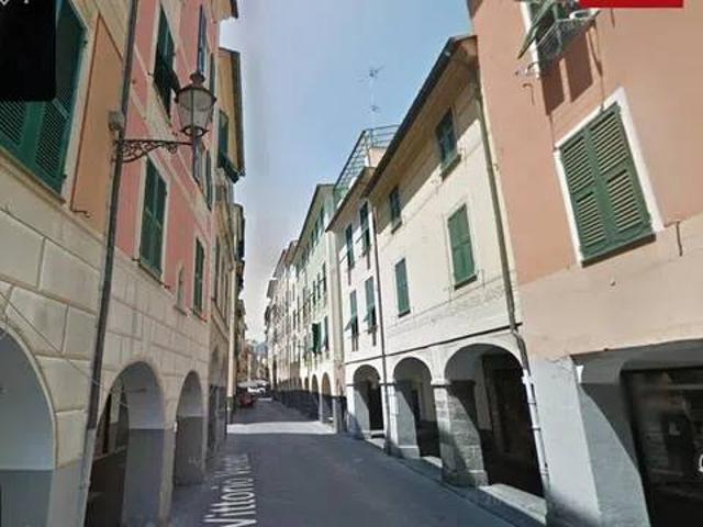 Locale Commerciale in affitto a Ri Alto, Chiavari