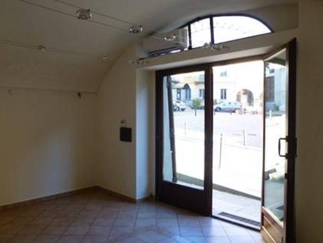 Locale Commerciale in affitto a Piemonte, Torino