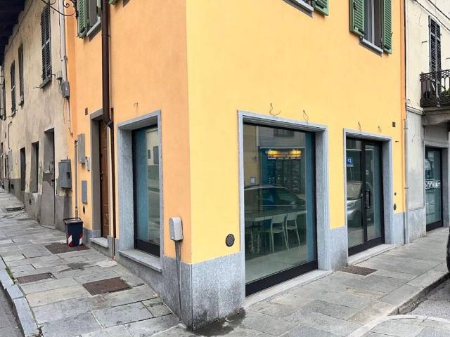 Locale Commerciale in affitto a Piemonte, Torino