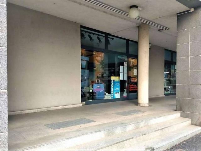 Locale Commerciale in affitto a Piemonte, Torino