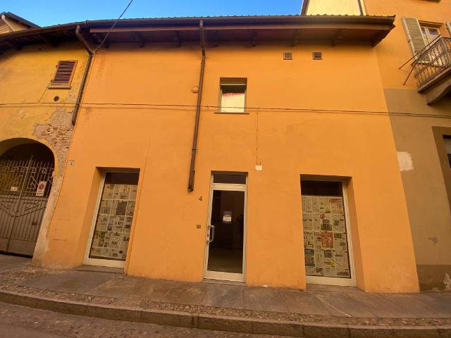 Locale Commerciale in affitto a Piemonte, Torino