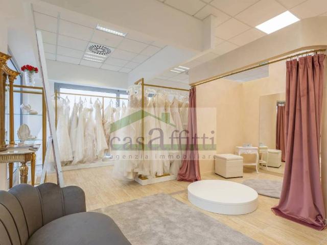 Locale Commerciale in affitto a Chieti Scalo, Chieti