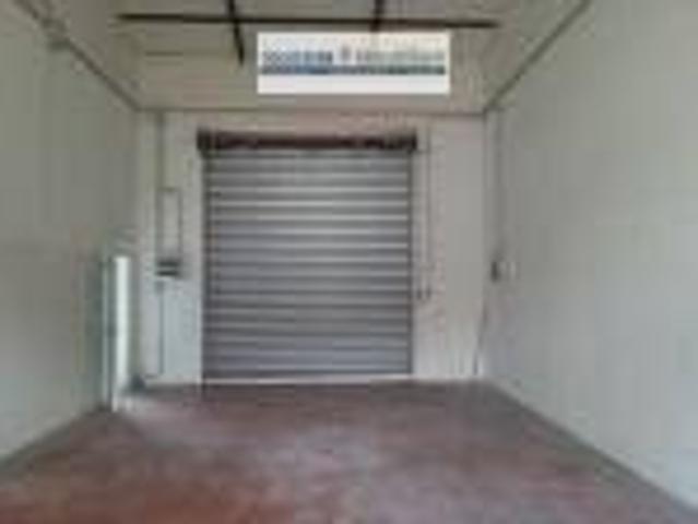 Locale Commerciale in affitto a Chieti Scalo, Chieti