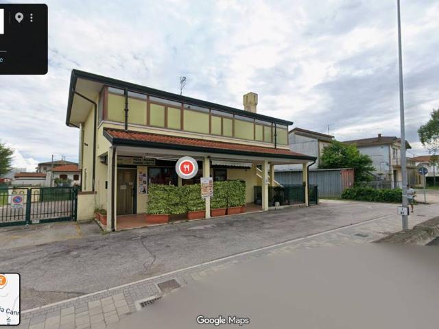 Locale Commerciale in affitto a Sant'Anna, Chioggia