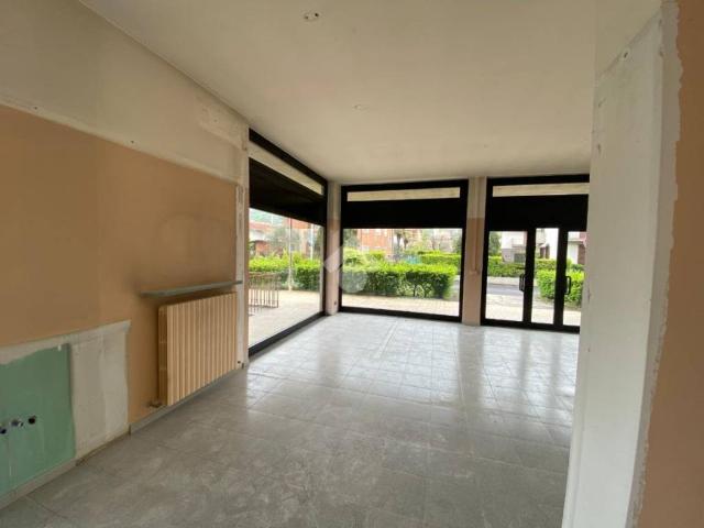 Locale Commerciale in affitto a Belvedere, Chiuduno