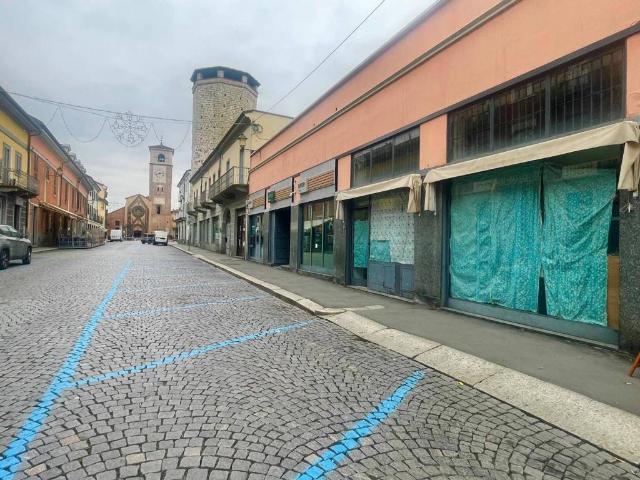 Locale Commerciale in affitto a Piemonte, Torino