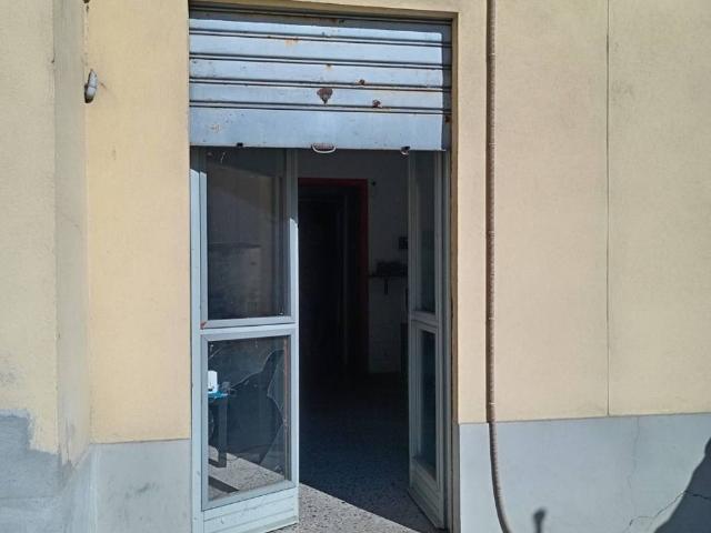 Locale Commerciale in affitto a Piemonte, Torino