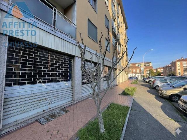 Locale Commerciale in affitto a Piemonte, Torino