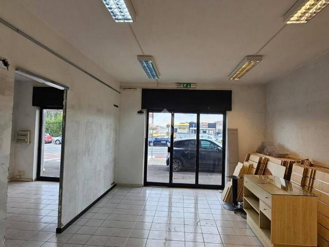 Locale Commerciale in affitto a Roma Capitale, Lazio