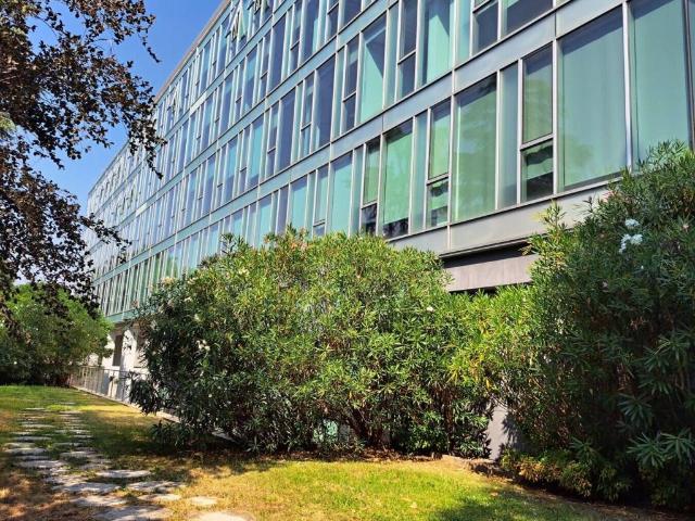 Locale Commerciale in affitto a Zona Omogenea Milano Nord, Cinisello Balsamo