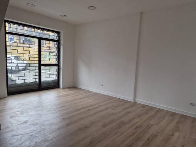 Locale Commerciale in affitto a Zona Omogenea Milano Nord, Cinisello Balsamo