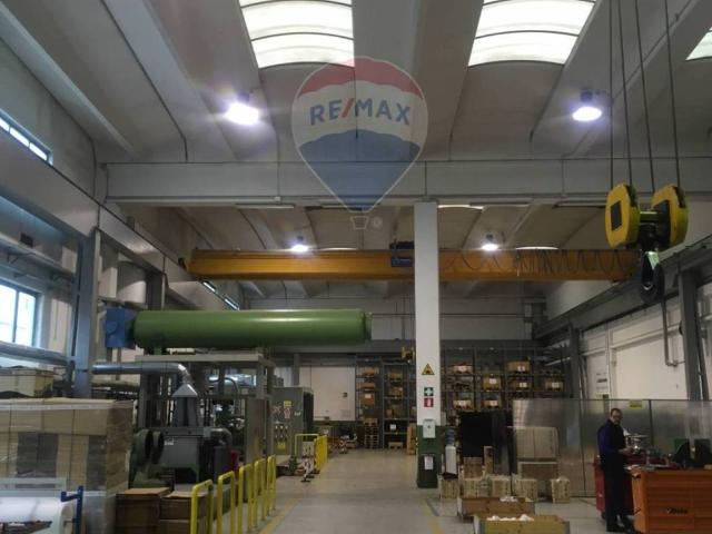 Locale Commerciale in affitto a Zona Omogenea Milano Nord, Cinisello Balsamo