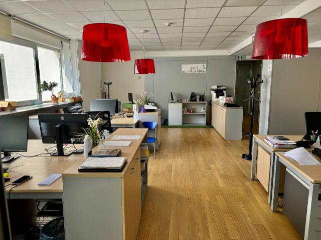 Locale Commerciale in affitto a Zona Omogenea Milano Nord, Cinisello Balsamo