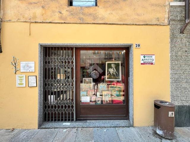 Locale Commerciale in affitto a Piemonte, Torino